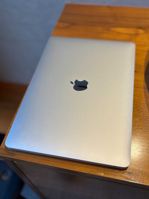 MacBook Pro 13" M1 2020 | 16GB RAM | 256GB SSD | Excelente estado