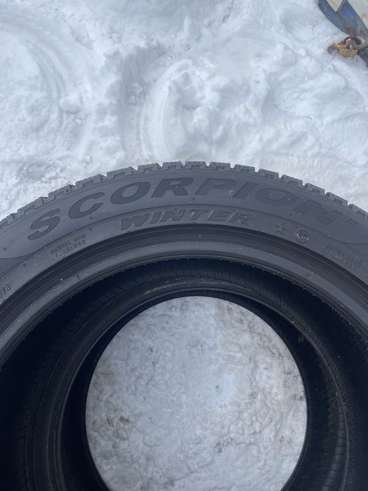 Продам  разноширокий комплект шин Pirelli