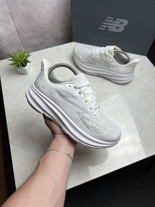 Кросівки Hoka Clifton 9 Розмір 39 Original Взуття