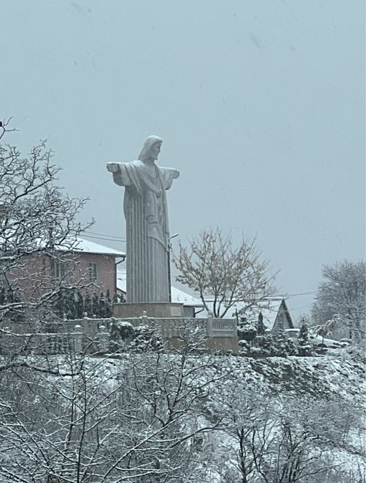 Здається 2-х кімнатна квартира в центральній частині міста (подобово)