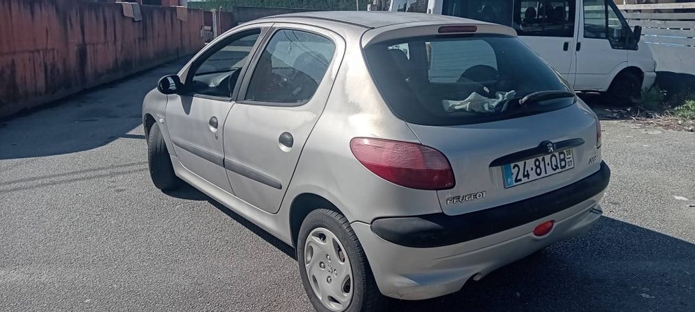 Peugeot 206 1.1 (60cv)  pratico e fiavel...