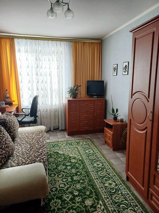 Сдаётся светлая красивая комната.