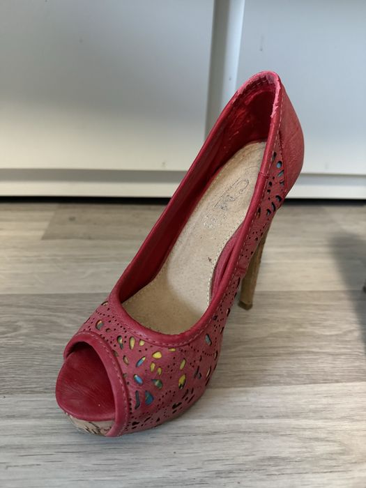 Buty na szpilce
