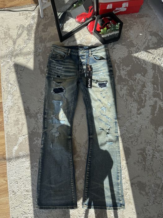 Джинси flared.