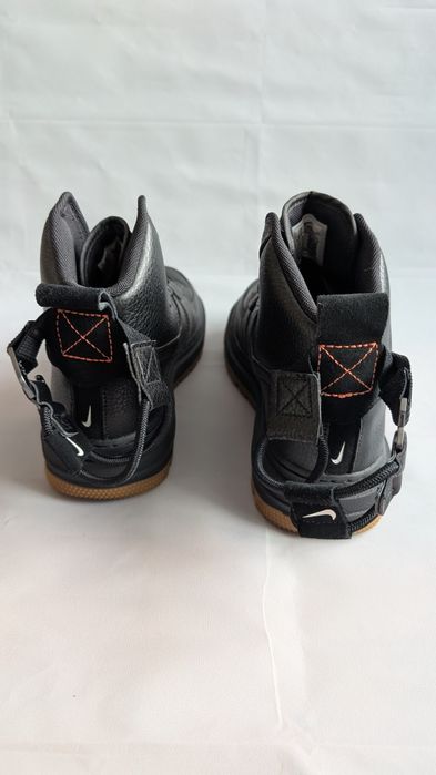 Оригінальні жіночі кросівки Nike Air Force 1 High Utility 2.0