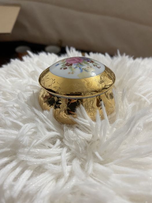 Limoges Pieces436500914347059201