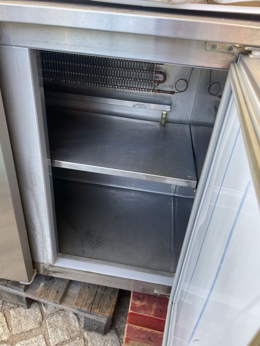 Bancada refrigerada de 3 portas - Pouca utilização