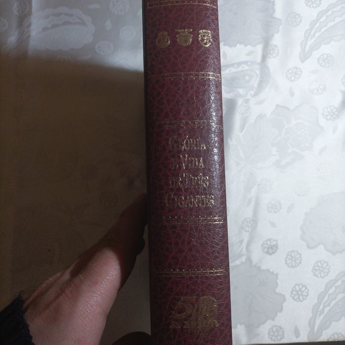 Livro da glória e vida dos três gigantes