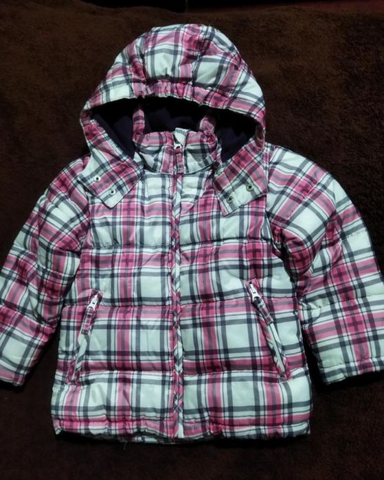 Куртка детская зимняя, фирмы н&м, Швеция, размер 110.
