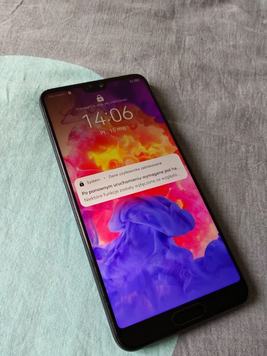 Smartfon Huawei P20