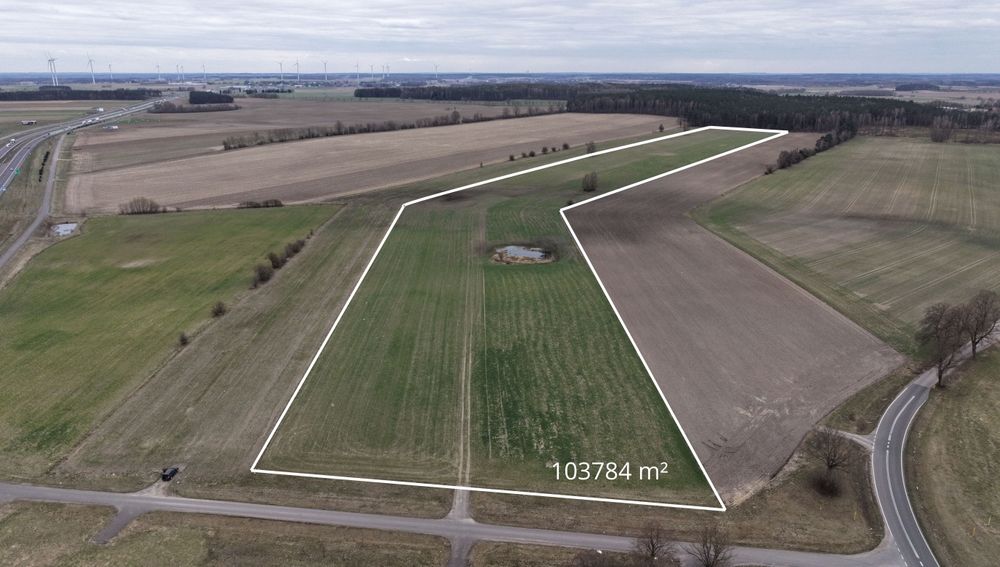 Zdjęcia działek i nieruchomości z drona | Obrys działki | Dachy