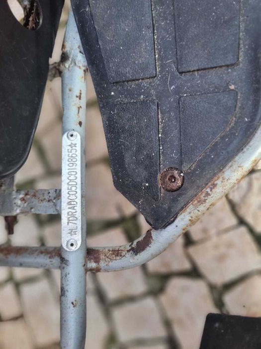 Moto 4 de criança a gasolina