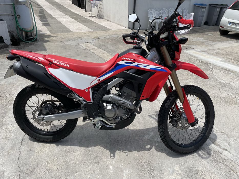 Honda CRF 300L – Excelente Estado - Repleta de Extras de Topo