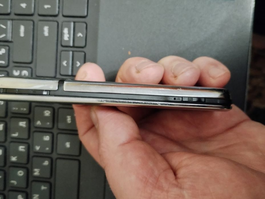 Nokia 6700 мобільний телефон