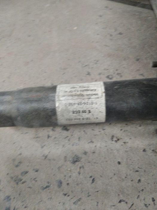 БМВ-Е-39 Усилитель заднего бампера.