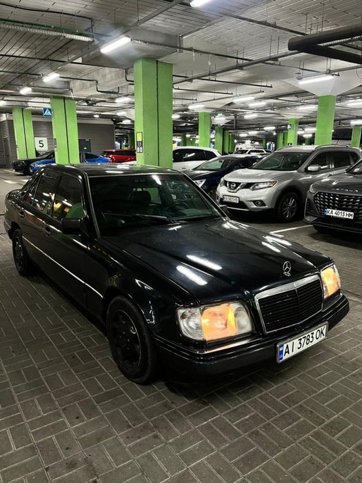 Продам меоседес 124