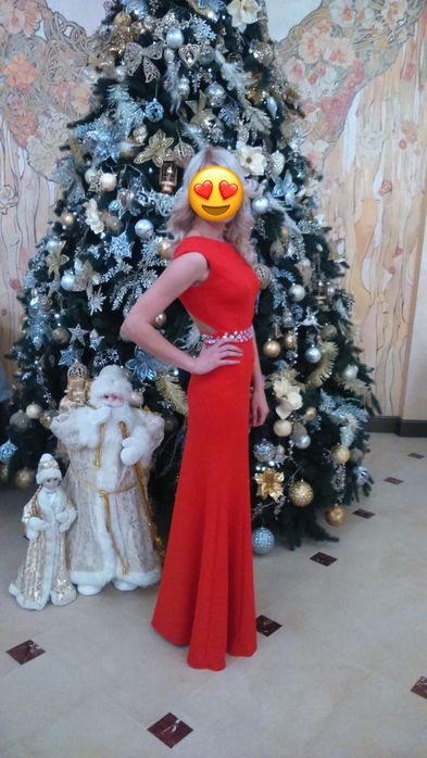 Платье вечернее