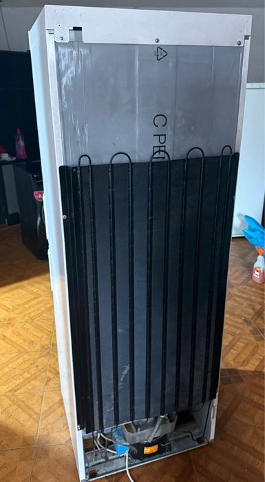 Frigorifico combinado whirlpool . Faço a entrega