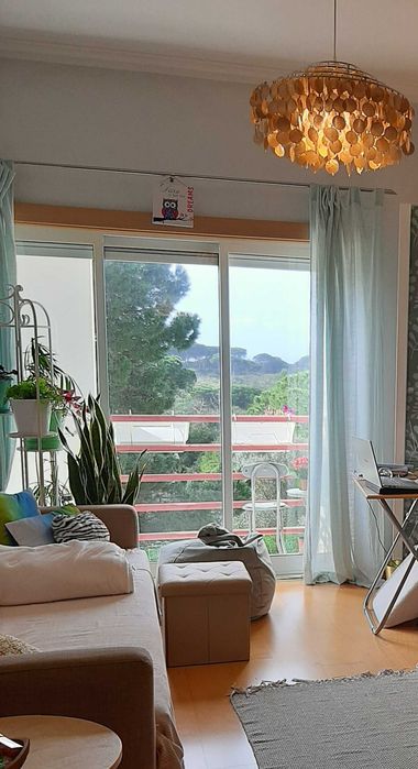 Bonito apartamento T1 com vista mar na Charneca da Caparica