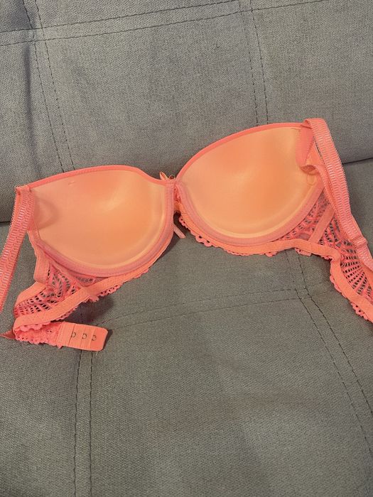 Бюстгалтер яскравий жіночий