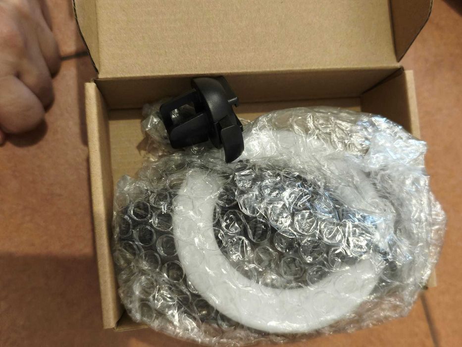 iluminador LED circular Ultexon LT-R08 LED RING LIGHT