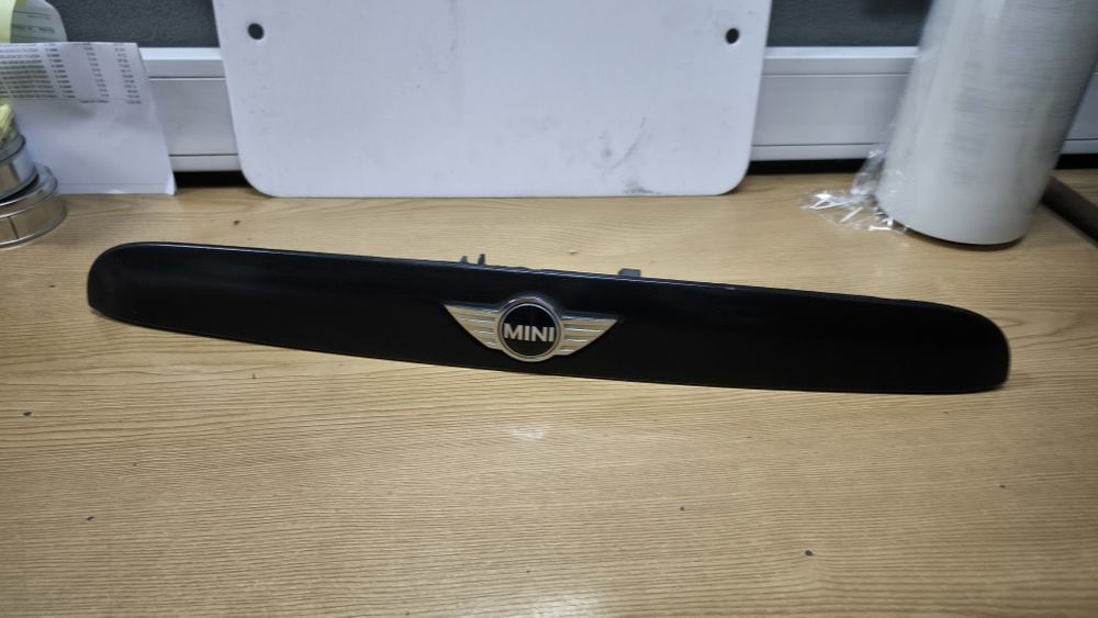 Abertura de mala de um mini Cooper D