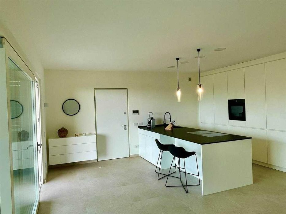 T1 confortável em Estoril com piscina comum