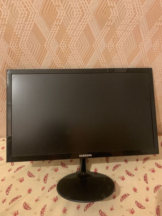 Монитор Samsung Модель s19f350hni