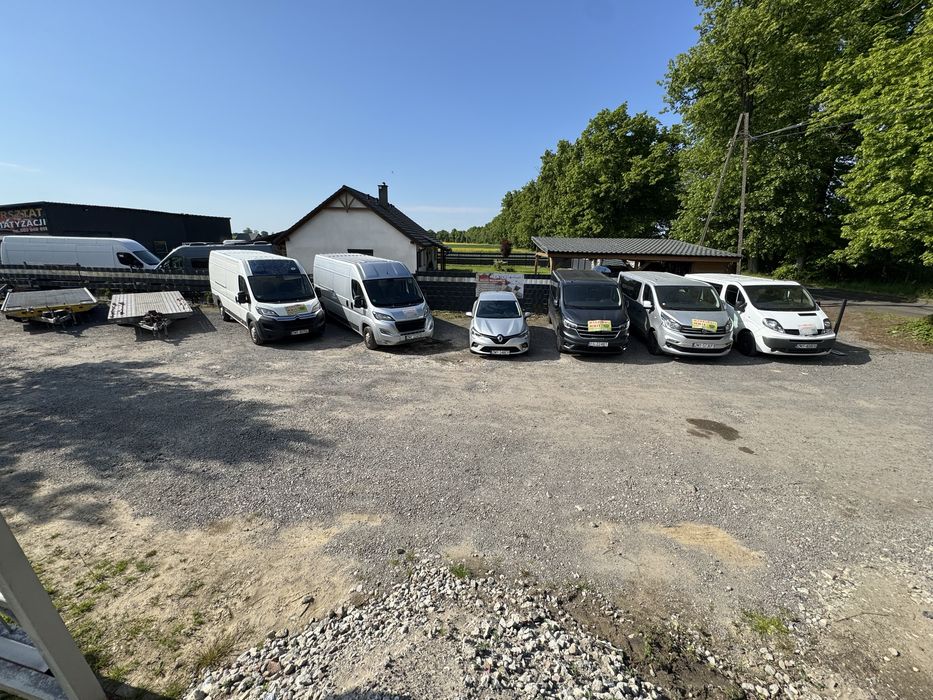 Wynajem busów/ auto laweta / osobowki /przyczepy / auto pomoc !!
