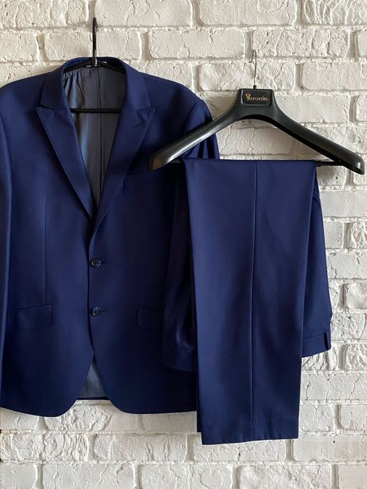 Продам костюм Voronin новый