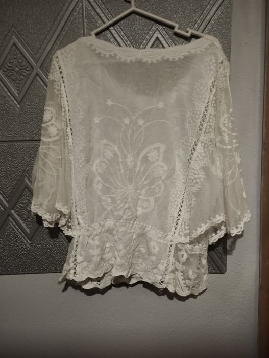 Blusa branca para mulher