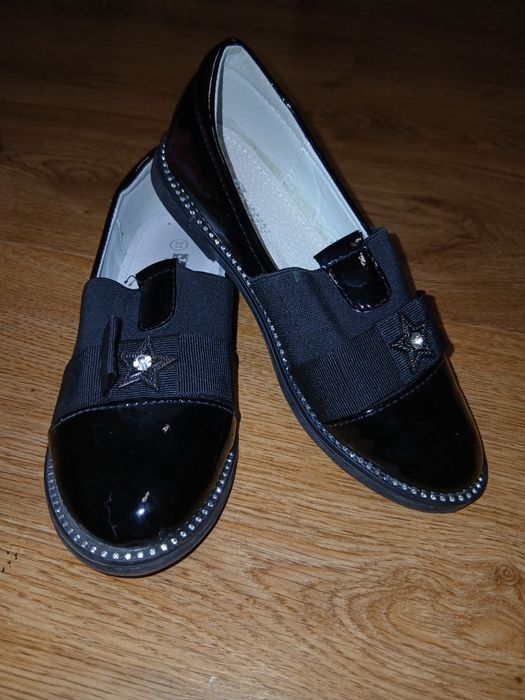 туфлі на дівчинку