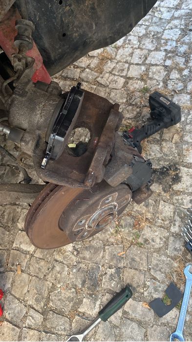 Ola, disponho servissos mecanica automovel a deslocamento