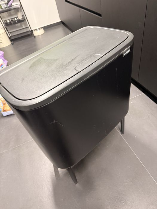 Brabantia Bo Touch Bin 36l preto