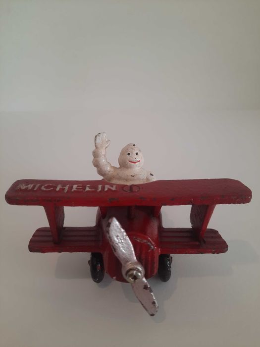 Michelin Estatua Bibendum Anos 70