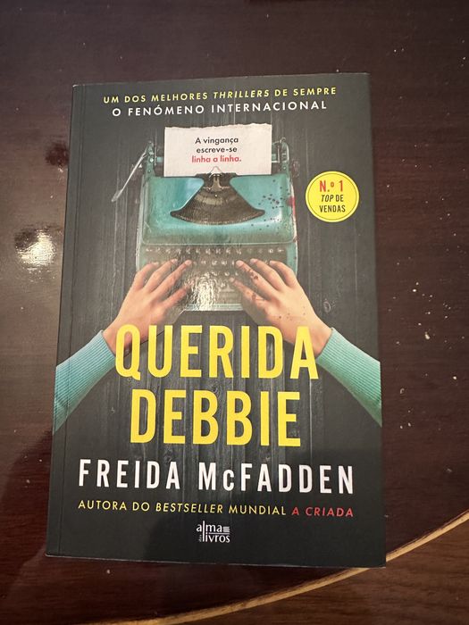 livro querida debbie freida mcfadden