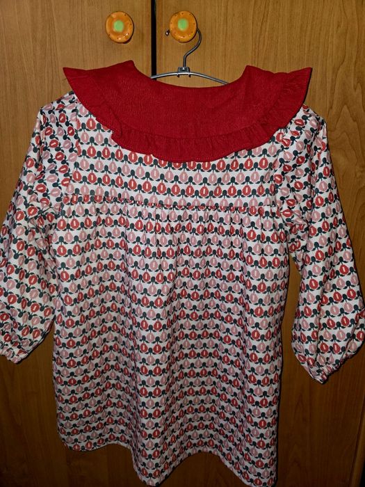 Продам дитячу сукню на зріст 130 см