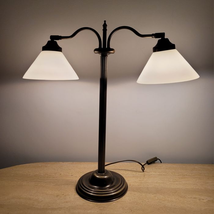 Piękna stara nocna mosiężna lampka antyk