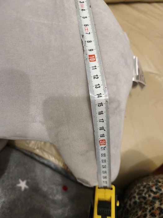 Величезний слон H&M