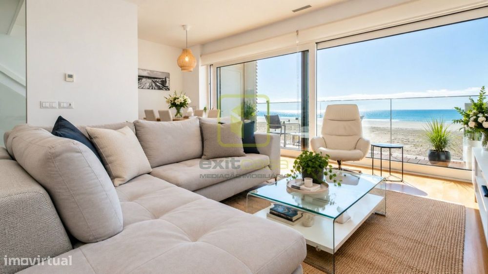 Apartamento T3 primeira linha de mar!
