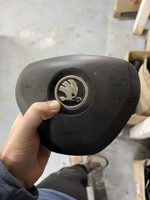 Подушка Шкода Skoda