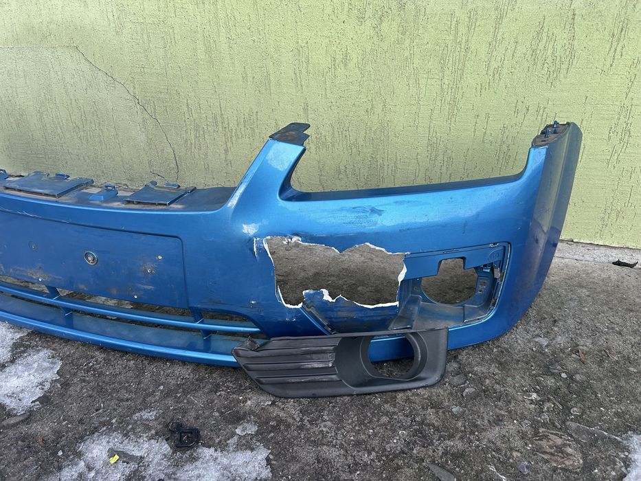 Оригінальний бампер Ford Focus 2 2006 року