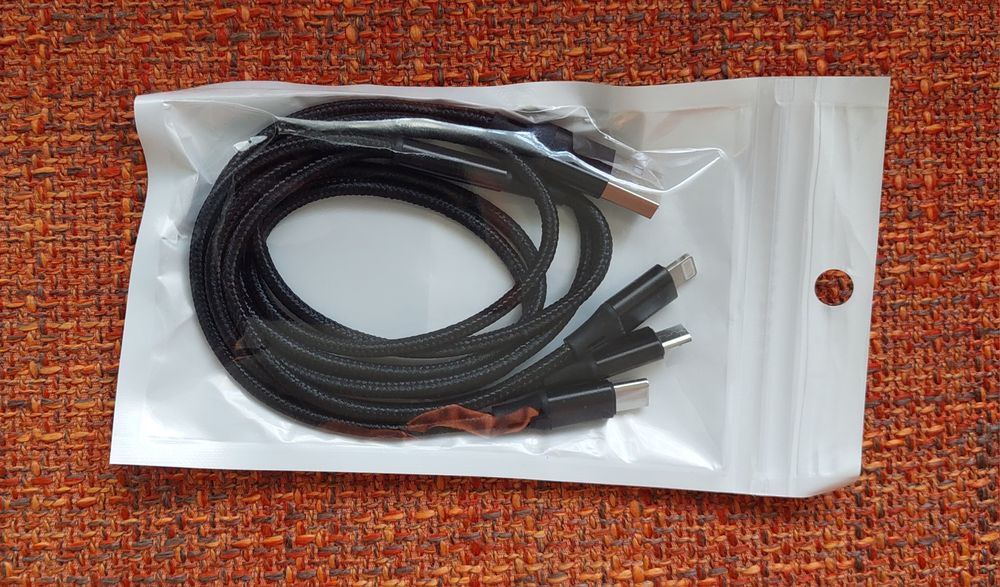 Cabo USB 3 em 1 em nylon64284421084545121
