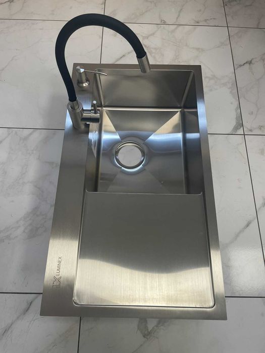 Мойка Luminex 7844 серая правая и смеситель Aria 04R-BFS гибкий, Lidz.