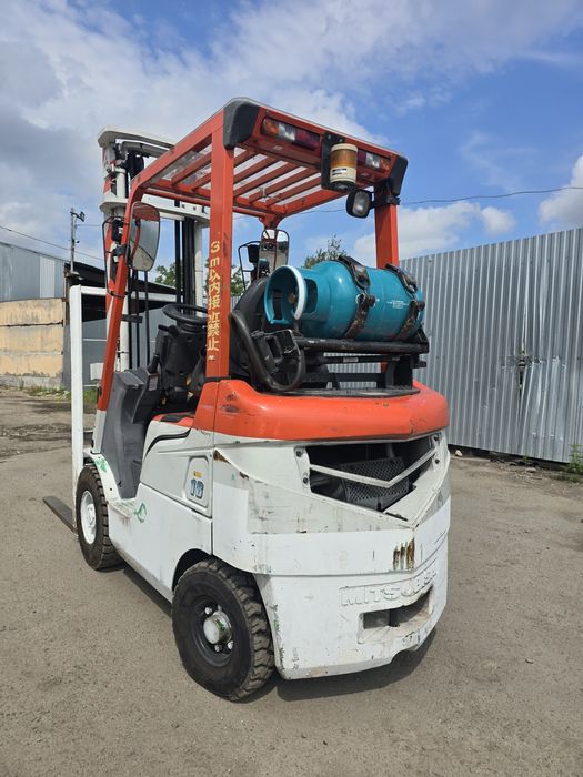 Погрузчик вилочный MITSUBISHI 2012 год  1.8 тонны грузоподъемность