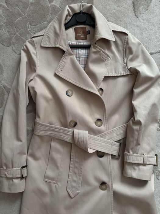Тренч/плащ (бежевий, жіночий)