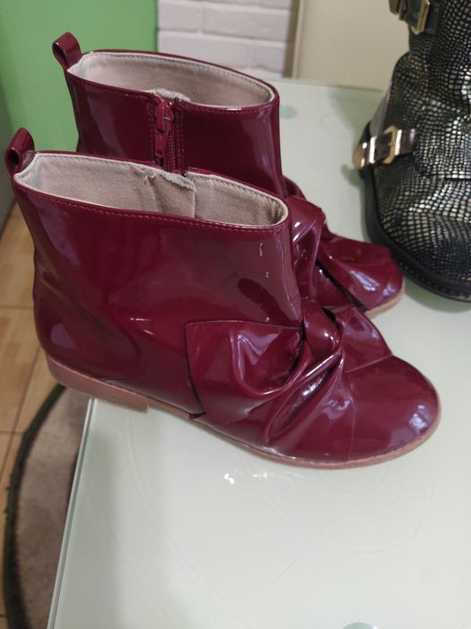 Взуття для дівчаток