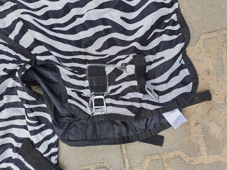 Derka zebra siatkowa przeciw owadom kaptur klapa 155