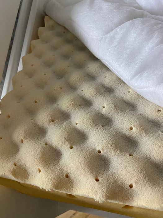 Drewniane łóżko dziecięce z szufladą 160x80