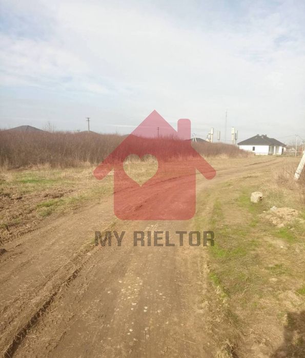 Продаж ділянки в с. Сторожниця